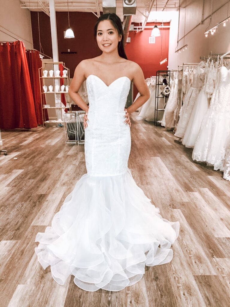 Mermaid wedding hotsell dress for sale