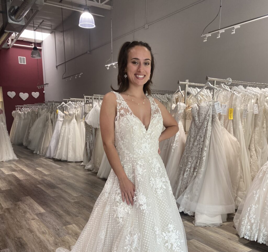 vneck lace wedding dress under 1500