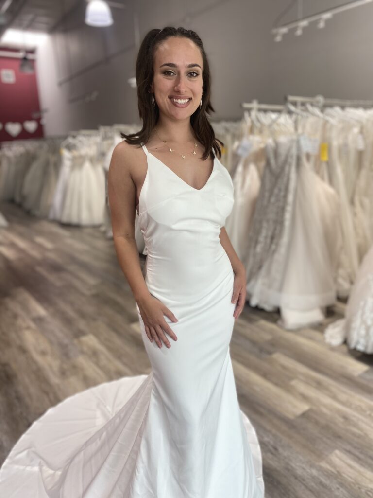 Wedding dresses outlet under $1500