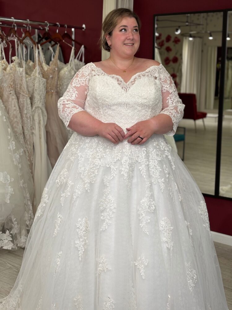 Inexpensive Modest Wedding Dresses In Los Angeles - GARNET + grace ...